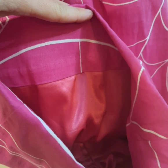 XS pinky spider web Vixen pencil skirt - Picture 3 of 4